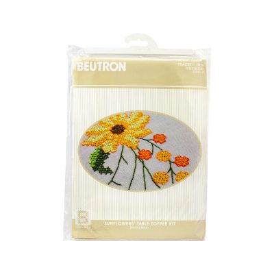 BEUTRON SUNFLOWERS TABLE TOPPER KIT