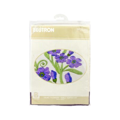 BEUTRON LILAC FLOWERS TABLE TOPPER KIT